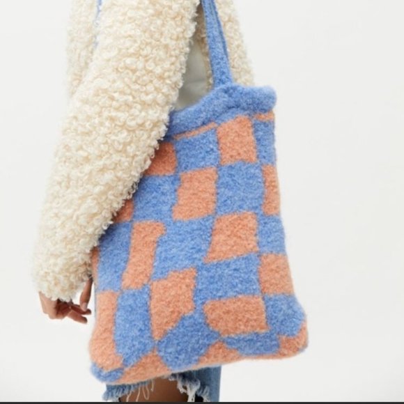 COPY - New! Urban Outfitters Emy knit tote bag NWT - Picture 2 of 5